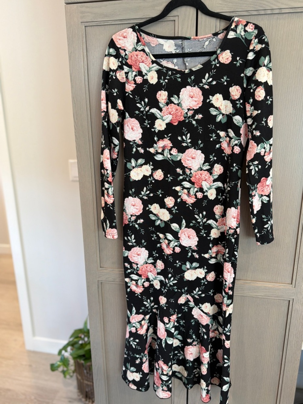 🌸 floral bodycon midi dress - Picture 2 of 5